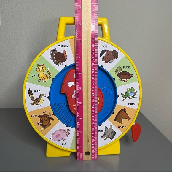 Classic 2013 Mattel See 'n Say The Farmer Says Pull-String Farm Animals 9.5” H - Picture 6 of 6